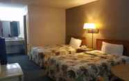 Bedroom 7 Rodeway Inn
