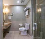 Toilet Kamar 7 Hanting Hotel Shanghai Caohejing Yishan Road Branc