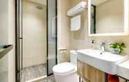 In-room Bathroom 3 Hanting Premium Hotel Guangzhou Memorial Hall Metr