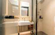 In-room Bathroom 4 Hanting Premium Hotel Guangzhou Memorial Hall Metr