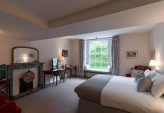 Others 7 Spread Eagle Inn