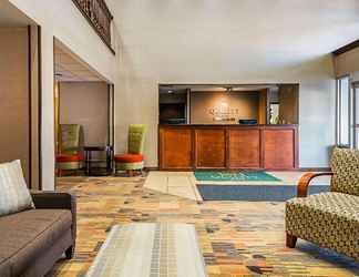 Sảnh chờ 2 Quality Inn