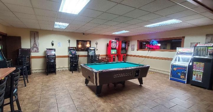 Entertainment Facility Americas Best Value Inn Chippewa Falls