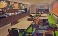 Restaurant 2 Fairfield Inn And Suites By Marriott Boca Raton