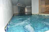 Swimming Pool Hotel Alfar