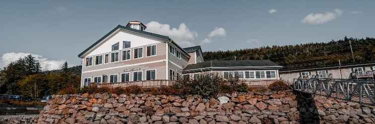 Exterior Edgewater Inn Restaurant & Marina