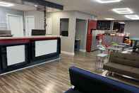 Lobby LX Hotel a Travelodge by Wyndham