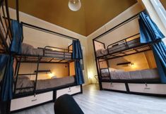 Others 2 Host Bari Centrale