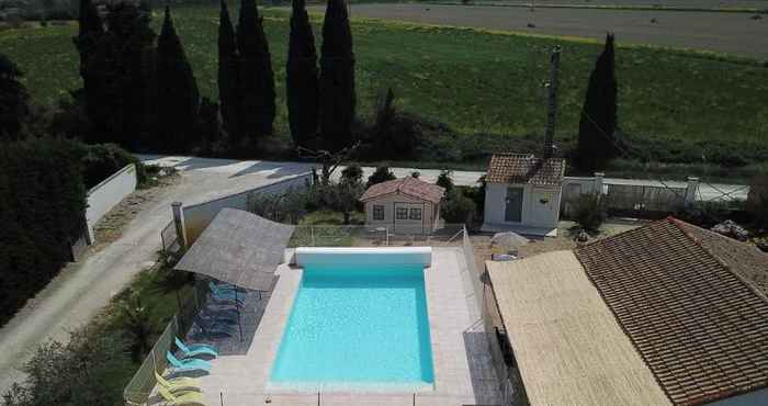 Swimming Pool Logis Hôtel des Granges