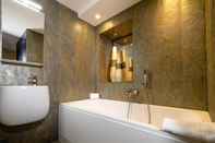 In-room Bathroom Logis Auberge De La Tour