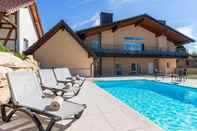 Swimming Pool Logis Hotel Keimberg