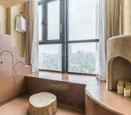 In-room Bathroom 4 Monsoon Apartments (Jiuyanqiao)