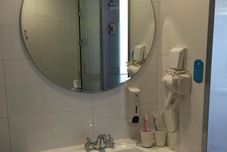 ห้องน้ำภายในห้อง Hanting Hotel (Beijing Yanqing Gaota Road)