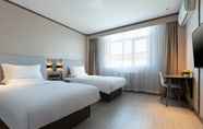 Bedroom 3 Hanting Hotel Beijing Beiqijia Future Technology C