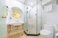 In-room Bathroom Hanting Hotel Shanghai Zhangjiang Guanglan Road Me