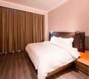 Bedroom 4 Hanting Premium Hotel  Xuzhou Peixian Bus Station 