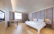 Bedroom 4 Ji Hotel Shenzhen Baoan International Convention a