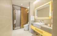 Toilet Kamar 5 JI Hotel Chengdu East Street Taikoo Li