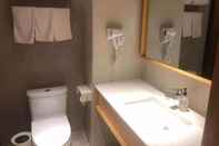In-room Bathroom Ji Hotel (Dunhuang)