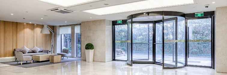 Lobby Ji Hotel (Shanghai Hongqiao, Gubei Road)