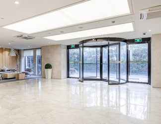 Lobby 2 Ji Hotel (Shanghai Hongqiao, Gubei Road)