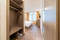 Bedroom Hanting Hotel (Shanghai EXPO Sanlin)