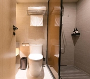 Toilet Kamar 7 Ji Hotel (Asian Games Village, Beijing Xiaoying)