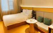 Bedroom 6 Ji Hotel (Shanghai Hailun Road Metro Station)