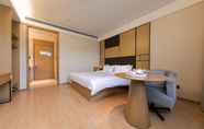 Bedroom 6 Ji Hotel (Shanghai Zhangjiang Road Metro Station)