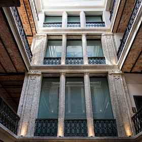 Mest Hotel 1, Hotel Eminönü Pier