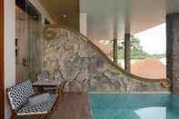 Swimming Pool Sinae Phuket Luxury Hotel (SHA Extra Plus+)