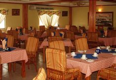 อื่นๆ 4 Rovanel's Resort and Conference Centre