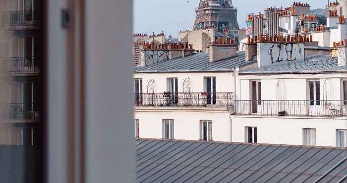 Nearby View and Attractions Hôtel Bleu De Grenelle