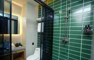 In-room Bathroom 6 GreenTree Inn Huaian High-speed Railway Station Un