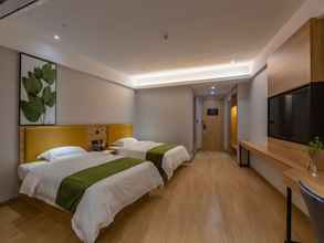 Bedroom 4 GreenTree Inn Jiaxing City Yuxin Town High-speed R