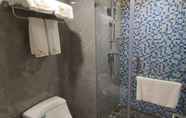In-room Bathroom 7 GreenTree Eastern Huaian Suning Plaza Huaihai Road