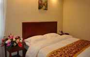 Bedroom 3 GreenTree Inn Beijing Fangshan District Changyang 