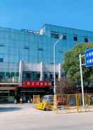 EXTERIOR_BUILDING Green Tree Inn Suzhou Changshu North Railway Stati