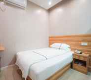 Bedroom 2 Shell Shanghai Tongji University Siping Road Campu