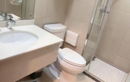 Toilet Kamar 2 GreenTree Inn Shanghai MinHang District PuJiang To