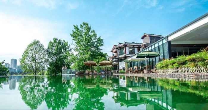 Kolam Renang Chanyi · Jiading Yuanzi Hotel