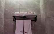 In-room Bathroom 6 Shell Anhui Lu An City Yu An District Jiangjun Roa