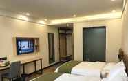 Kamar Tidur 3 Greentree Inn Huangguoshu Waterfall Scenic Spot Ex