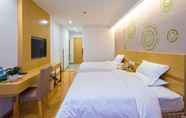 Bedroom 7 Greentree Inn Anshun West Air Road Business Hotel