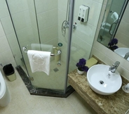 In-room Bathroom 3 Greentree Inn Changchun Normal University East Rin