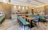 Restaurant 6 Greentree Eastern Chizhou Changjiang Middle Road R