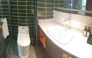 In-room Bathroom 2 Shell Fuyang South Bus Station Wanda Plaza Hotel