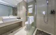 In-room Bathroom 5 Greentree Inn Fuzhou Baolong City Square Express H