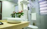 In-room Bathroom 2 Shell Hefei Chaohu Railway Station Wanda Plaza Hot