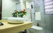 In-room Bathroom 7 Shell Hefei Chaohu Railway Station Wanda Plaza Hot
